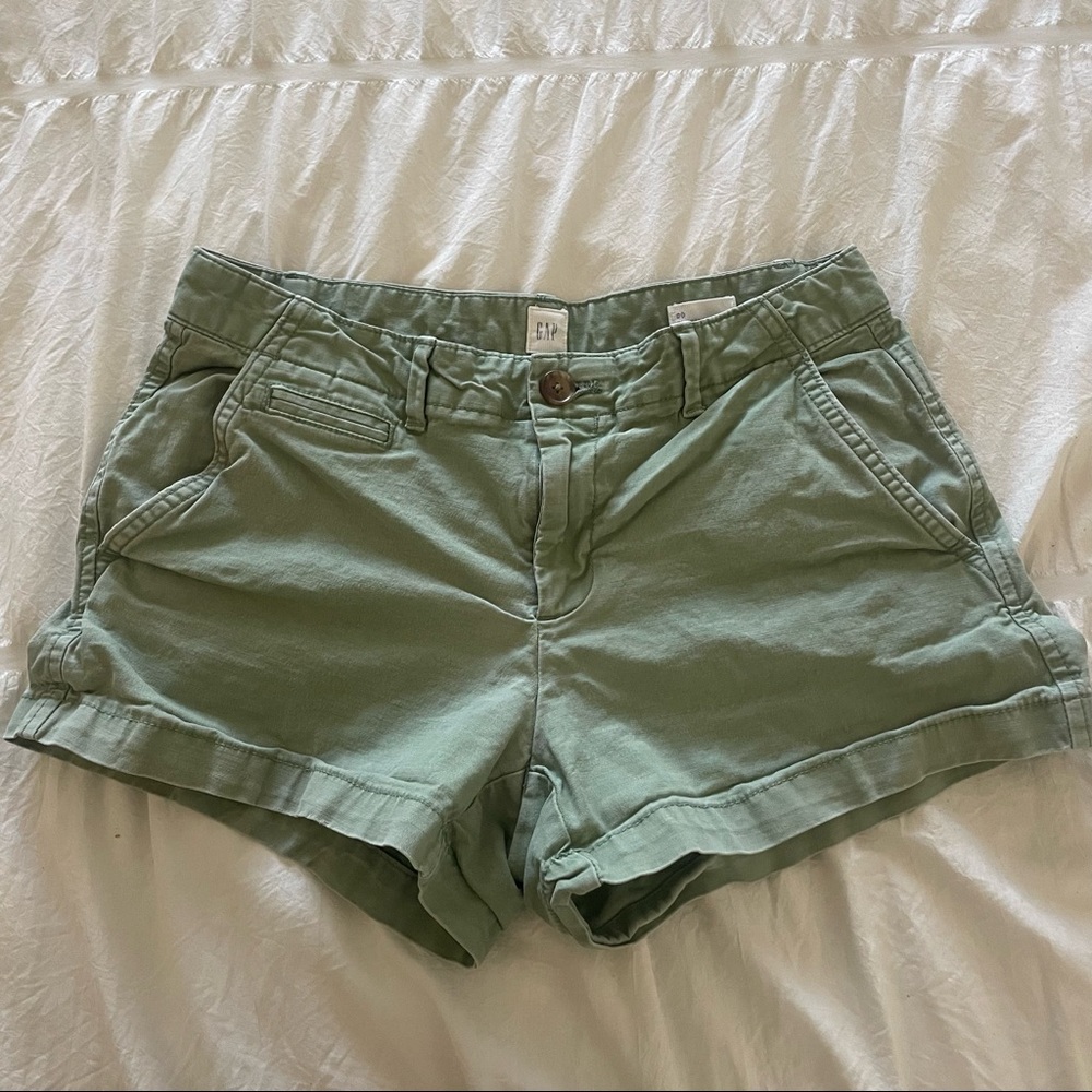 gap summer shorts (00)